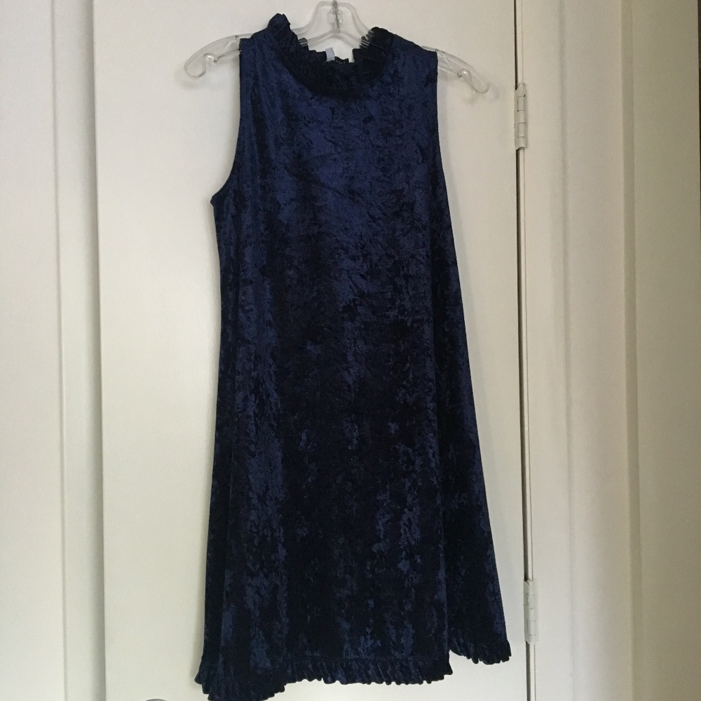 Annalee + Hope Blue Crushed Velvet Dress Size M